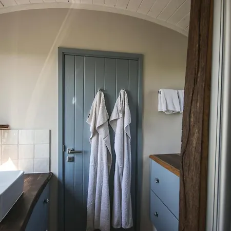 Hotel Schaeferwagen Tiny House Auf Dem Friesenhof Pellworm Exterior foto